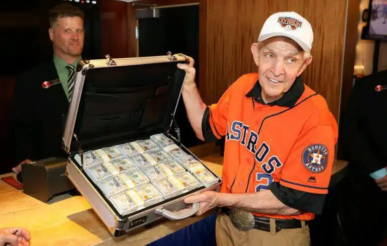 Jim McIngvale Pro Sports Bettor 768x489 1 Jim McIngvale Pro Sports Bettor 768x489 1
