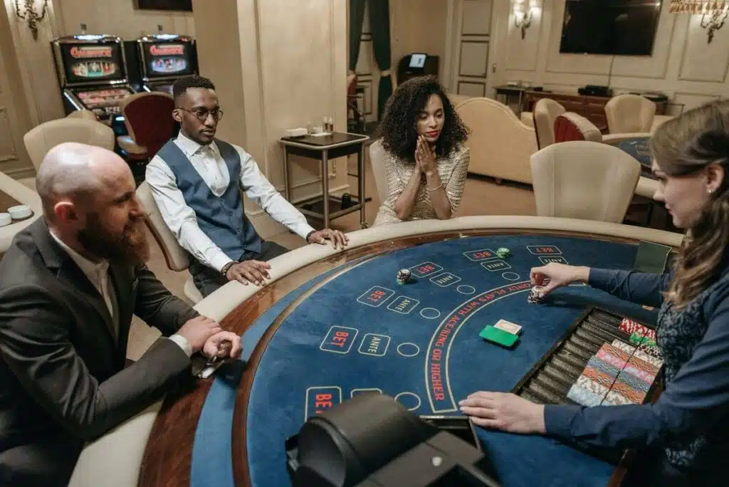 poker table 1024x684 1 poker table 1024x684 1